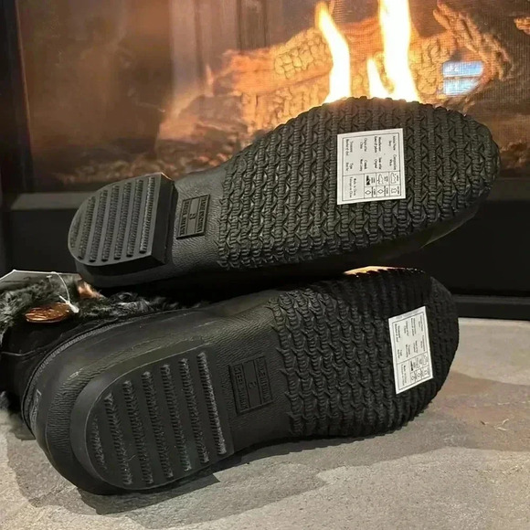 BEARPAW Deborah Waterproof Snowboots, Cow suede, faux fur & wool blend lining-8 - Picture 6 of 16